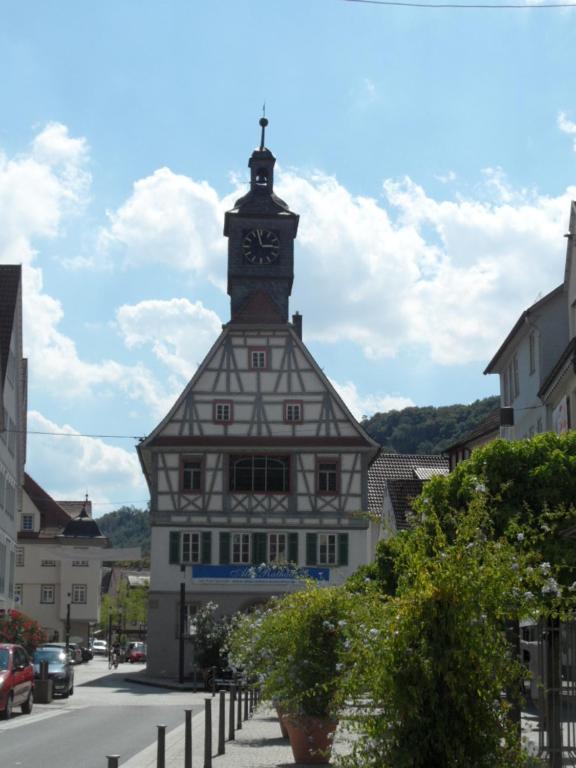 Hotel Gasthof Zum Engel - Gaestehaus Künzelsau Esterno foto