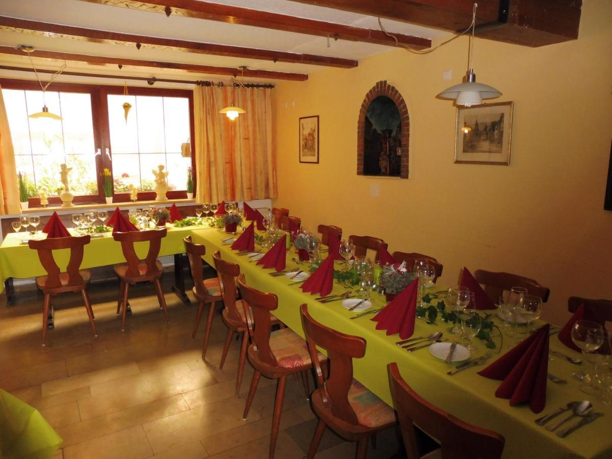Hotel Gasthof Zum Engel - Gaestehaus Künzelsau Esterno foto